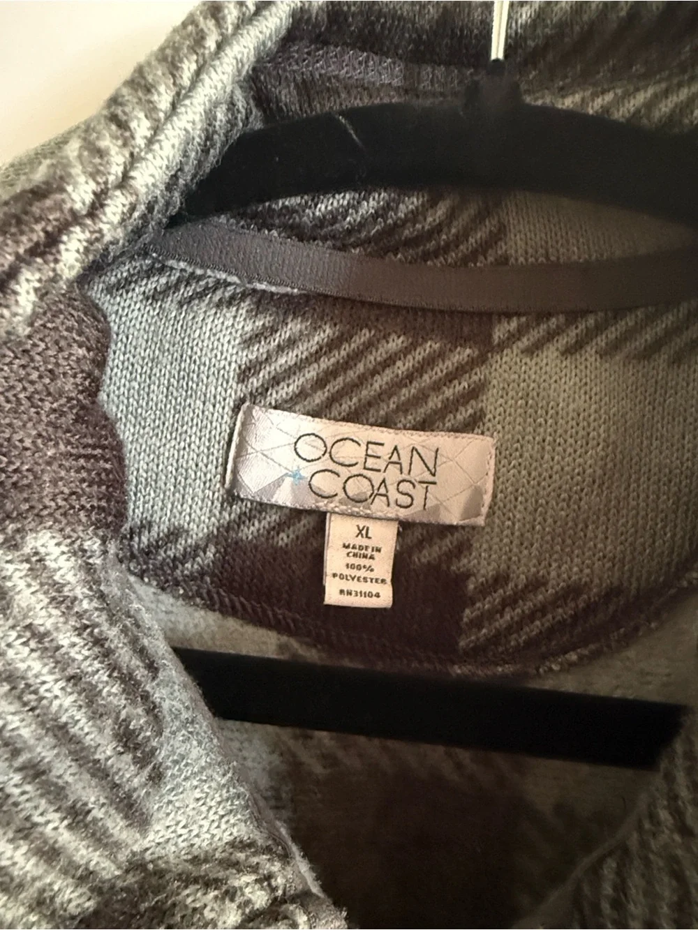 Ocean Coast Men’s Black & Light Green Buffalo Plaid Quarter-Zip Fleece Pullover